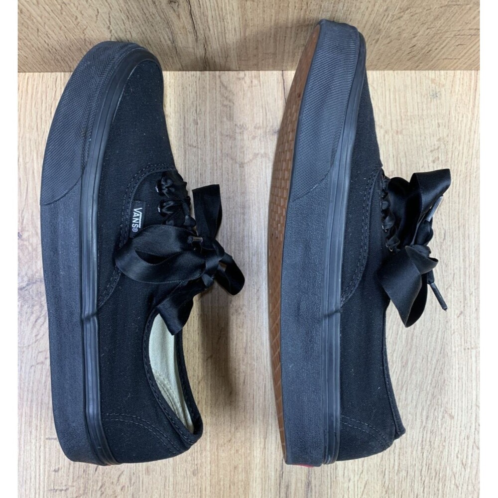 VANS Triple Black Athletic Canvas Skate Sneakers Shoes Size 8 Men / 9.5 Women's - Picture 10 of 13